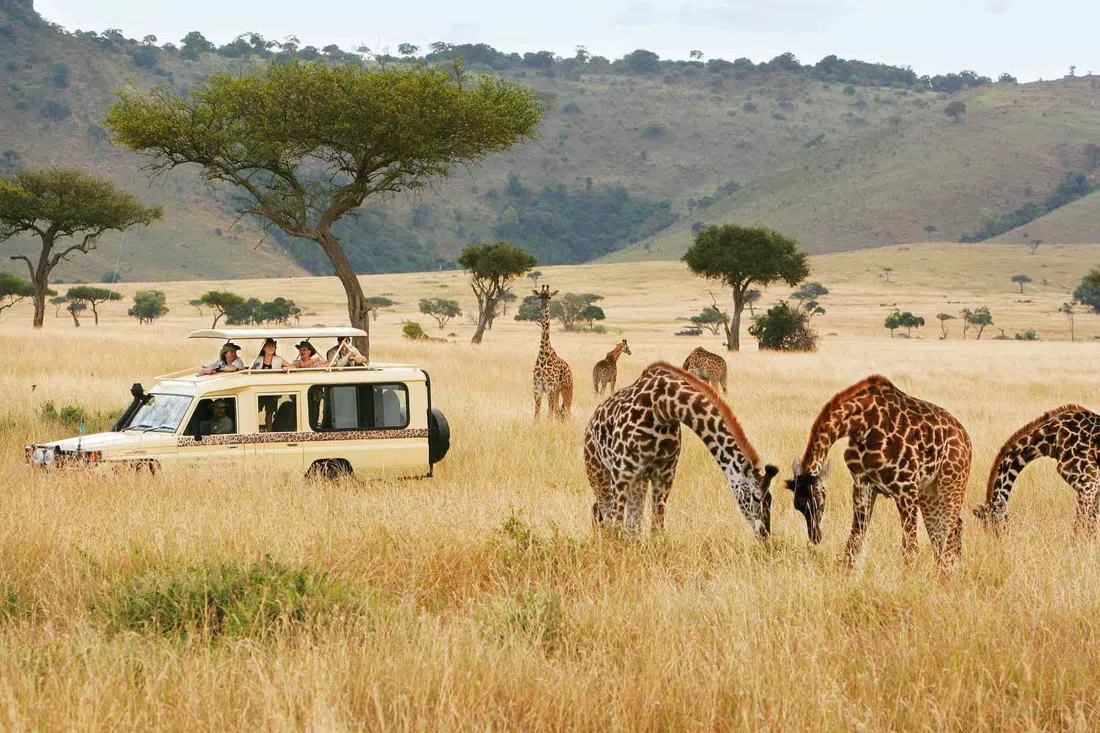 Baus Tours — Matatu Ride & Umoja Walking Tour, Nairobi